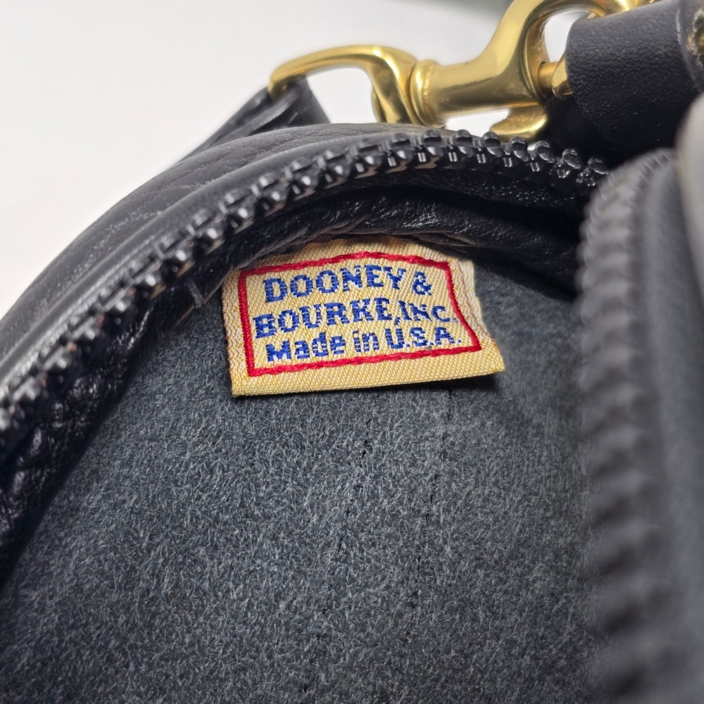 Vintage Dooney & Bourke Kilty Bag Black Crossbody AWL All Weather Leather 1980s - Picture 12 of 16